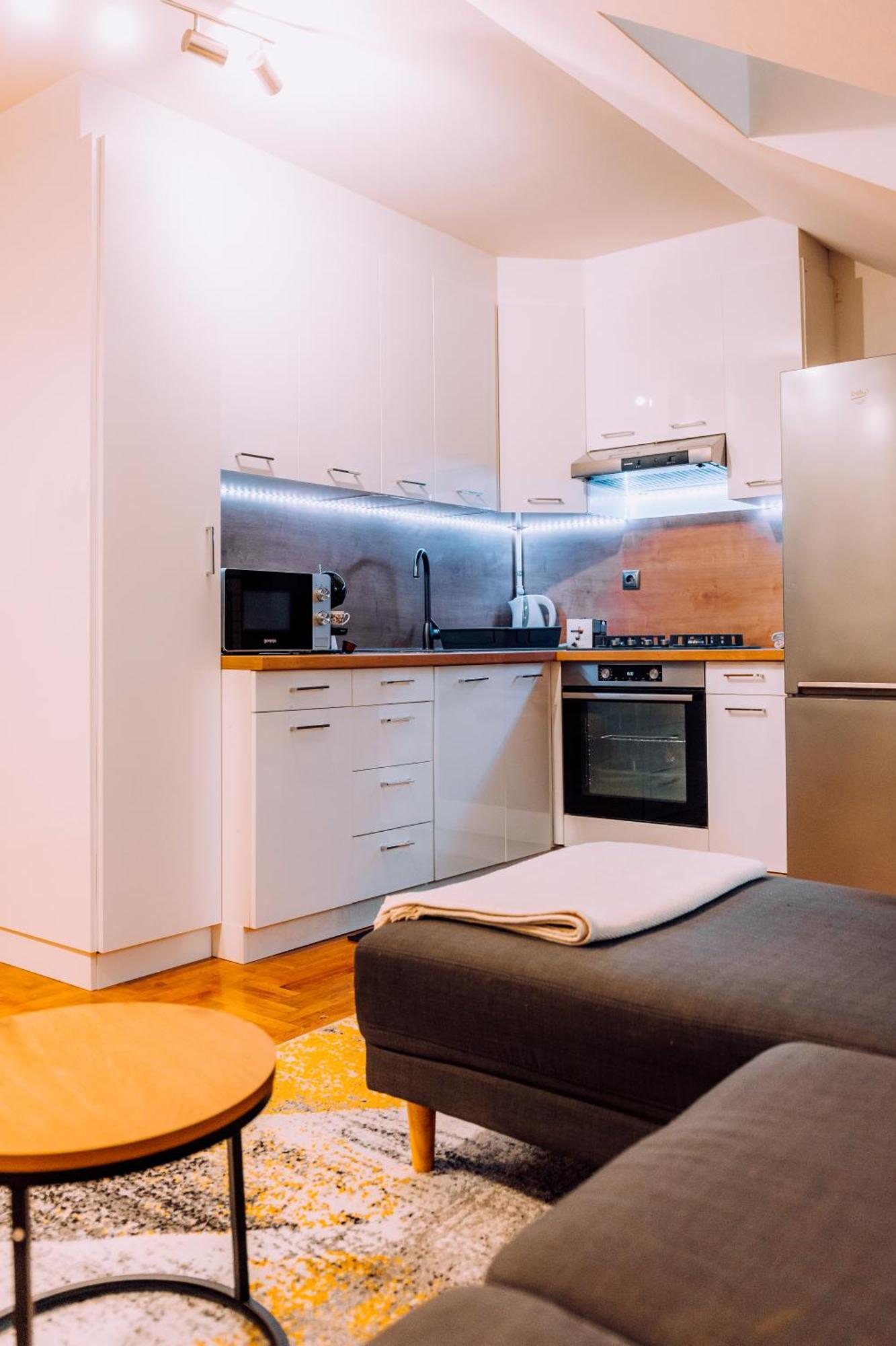Apartment Sara Загреб Экстерьер фото